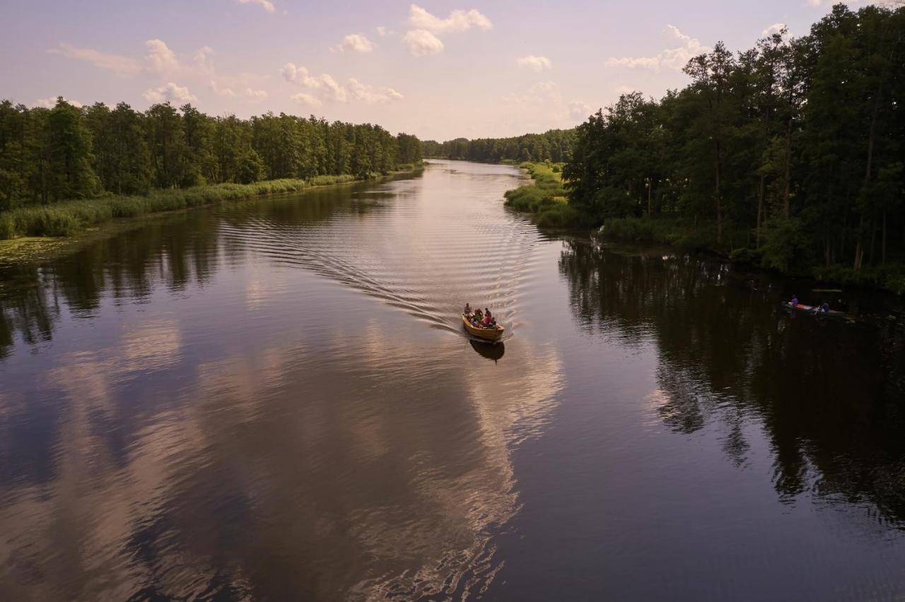 Relais & Chateaux Gutshaus Stolpe Hotell Stolpe an der Peene Exteriör bild